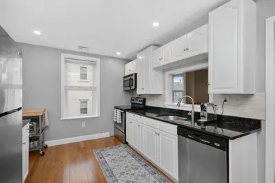 88 Walnut St #2