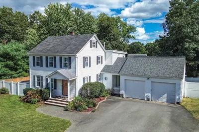 10 Azalea Cir 1