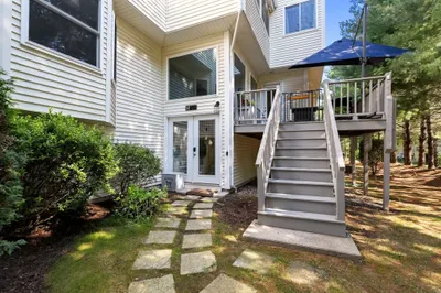 703 Old Bridge Ln #703 1