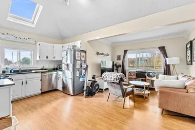 102 Packard Ave 1
