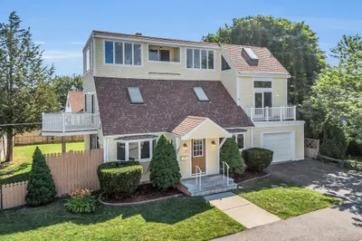 25 Wadleigh Ave 1