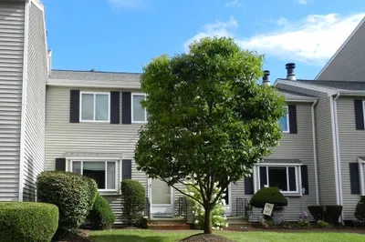 4 Erick Rd #104