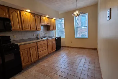414 Hanover Street #5 1