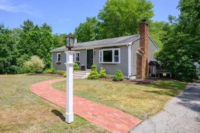 54 Forest St