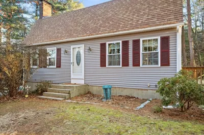 38 SW Main St 1