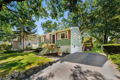 64 Fleming St