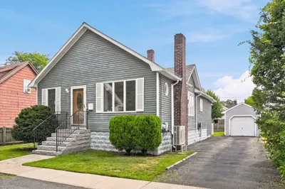 32 Glendale Ave
