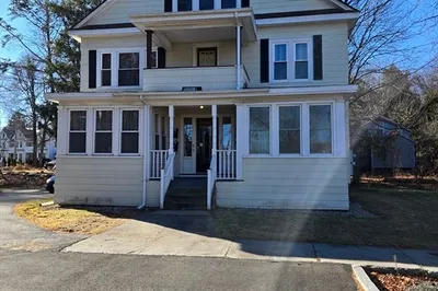 27 Hooker Ave #B