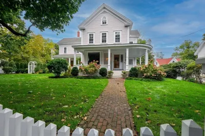 411 Main Street 1