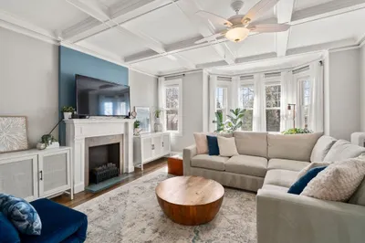 585 Franklin Street #4 1