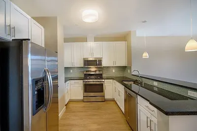 33 Rogers St #T31