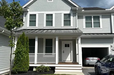 6 Lily Pond Ln #6
