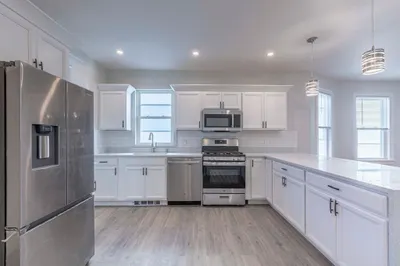 32 Belmont St #2