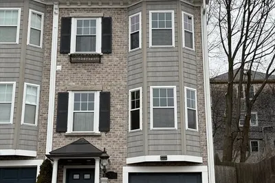 30 Johnson St #1