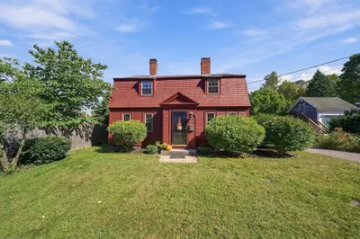 217 Locust St 1