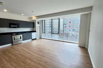 2 Earhart St #318