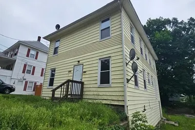 391 Unity Ave 1