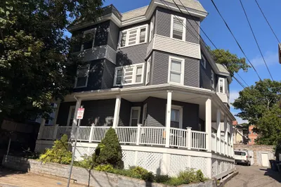 17 Corwin St #2 1