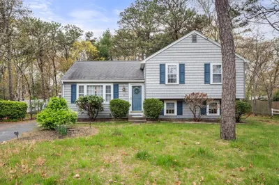 27 Pine Grove Road 1
