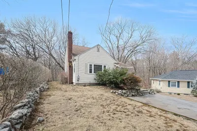86 Brewster Road
