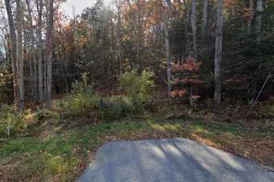 50 Lawson Rd