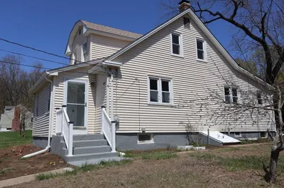 283 Hillcrest Ave