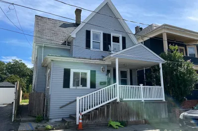 18 Brightman Ct 1