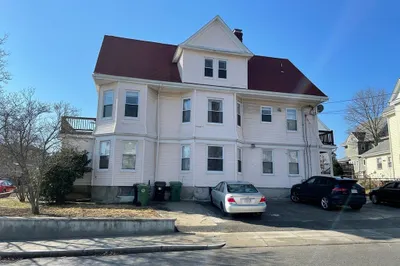 81 Galen St #2
