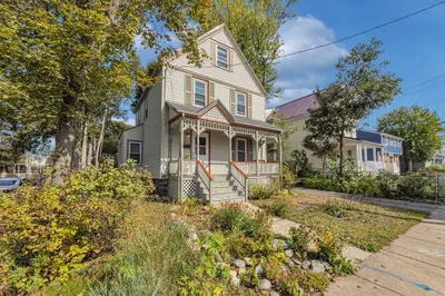 27 Greenwood Ave 1