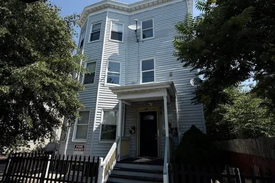 28 Minot St #3 1