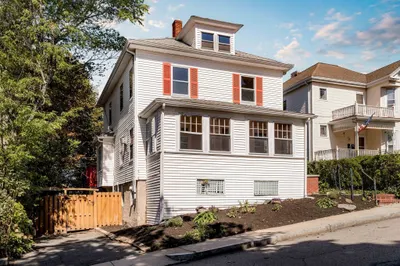 11 Grandview Street 1