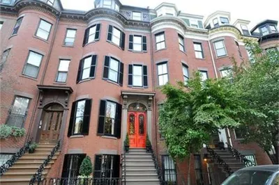 36 Rutland Sq #1 1