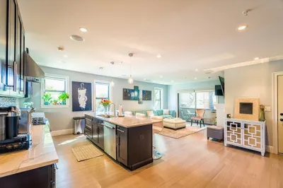 215 Athens St #1 1