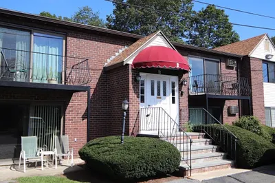 141 Essex Street #B6 1
