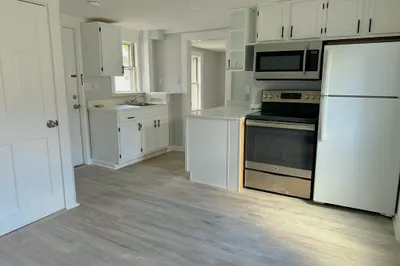 18 Newton St #3