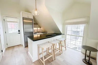 30 Thornley St #3 1