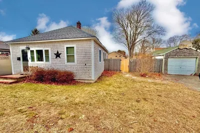 50 Sandwich Rd 1