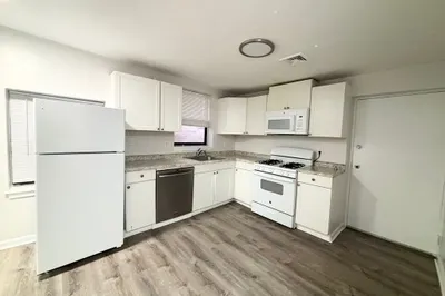 94 Eastern Ave #9