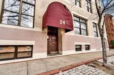 24 Norman St #204