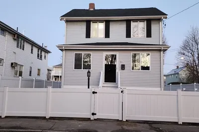 101 Fountain St