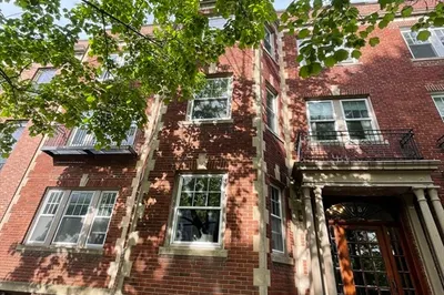 18 Dean Rd #3