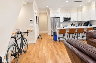 472 Green Street #1