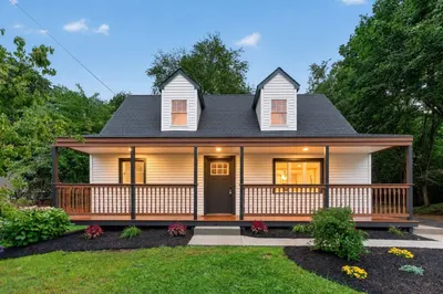 18 Elbridge Rd 1