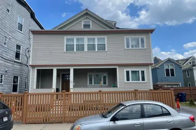 15 OAk St #A