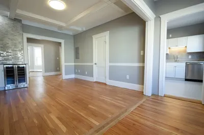 142 Sutherland Road #2