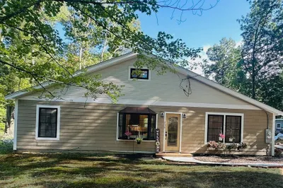 230 S Row Rd 1
