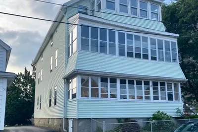 43 Raymond St 1