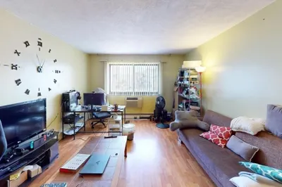 35 Glencoe St #36
