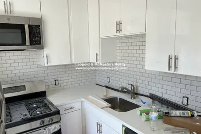 98 Longwood Ave #5