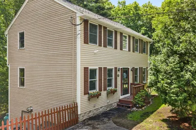 89 Old Andover Rd 1